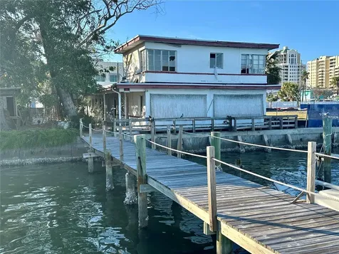 403 E Shore Drive Clearwater Beach FL 33767