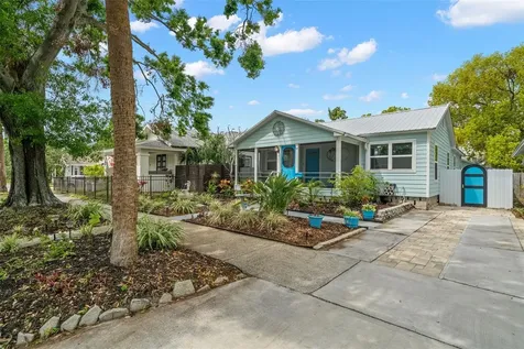929 21st Avenue N St Petersburg FL 33704