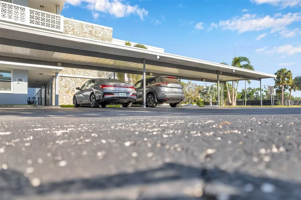 4720 Locust Street NE St Petersburg FL 33703