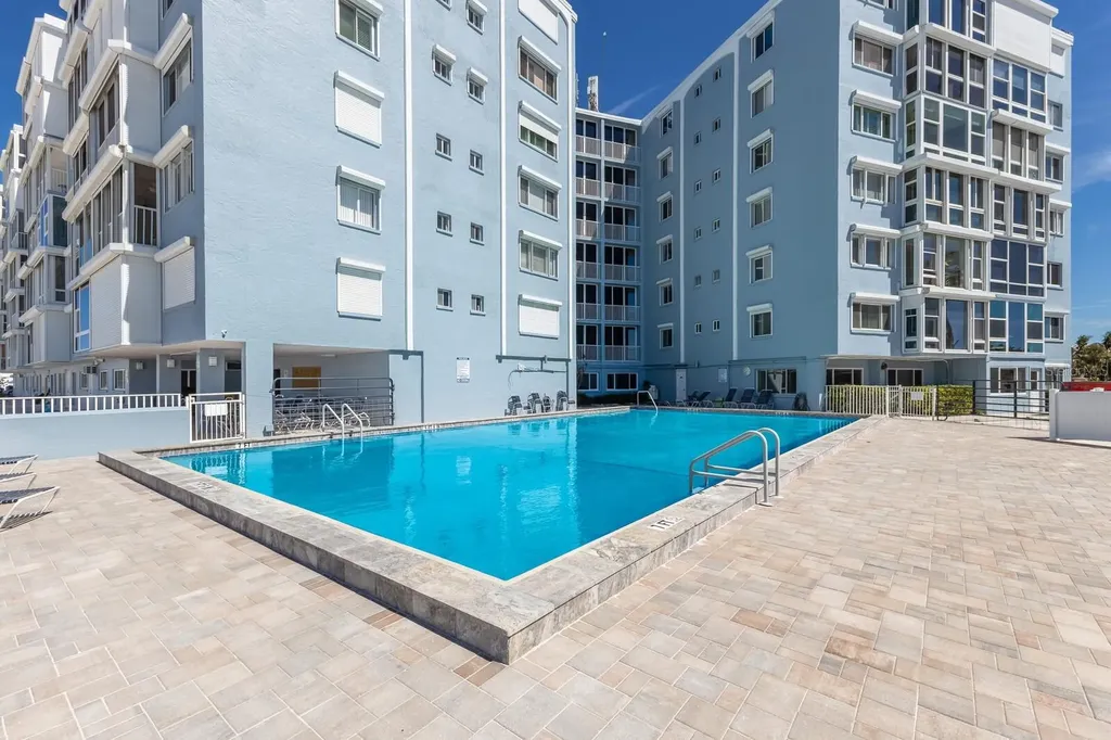 5300 Gulf Drive Holmes Beach FL 34217