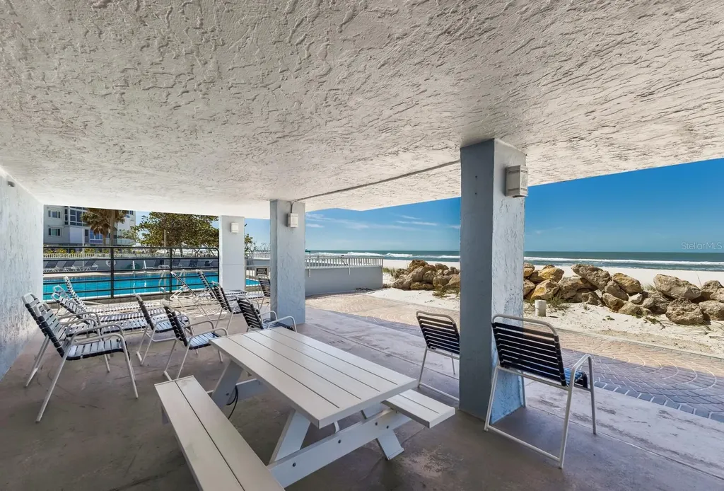 5300 Gulf Drive Holmes Beach FL 34217