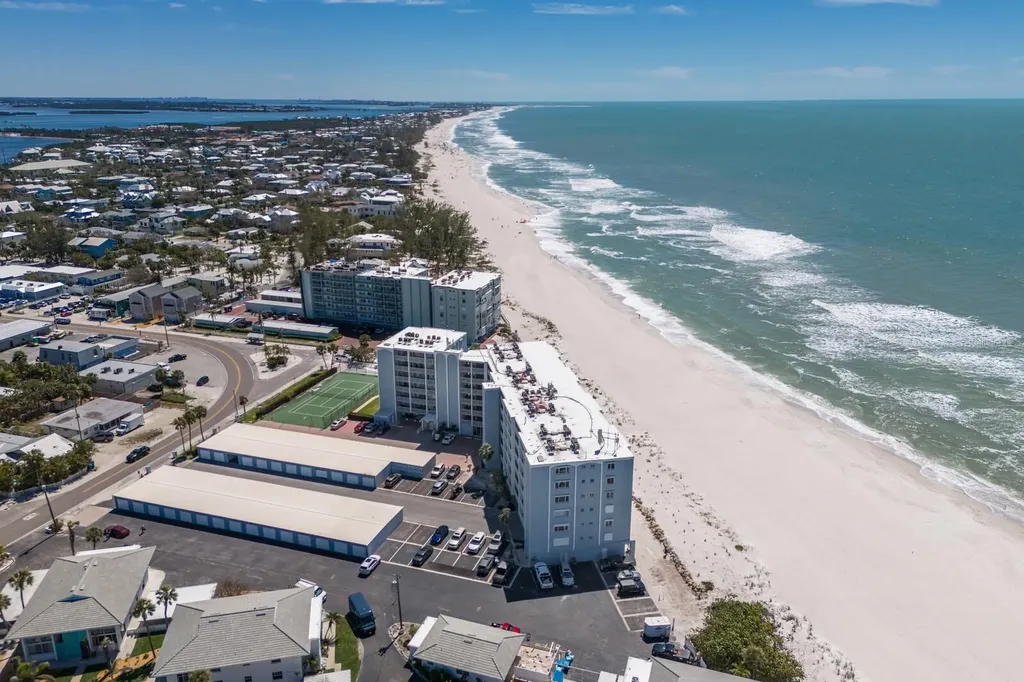 5300 Gulf Drive Holmes Beach FL 34217