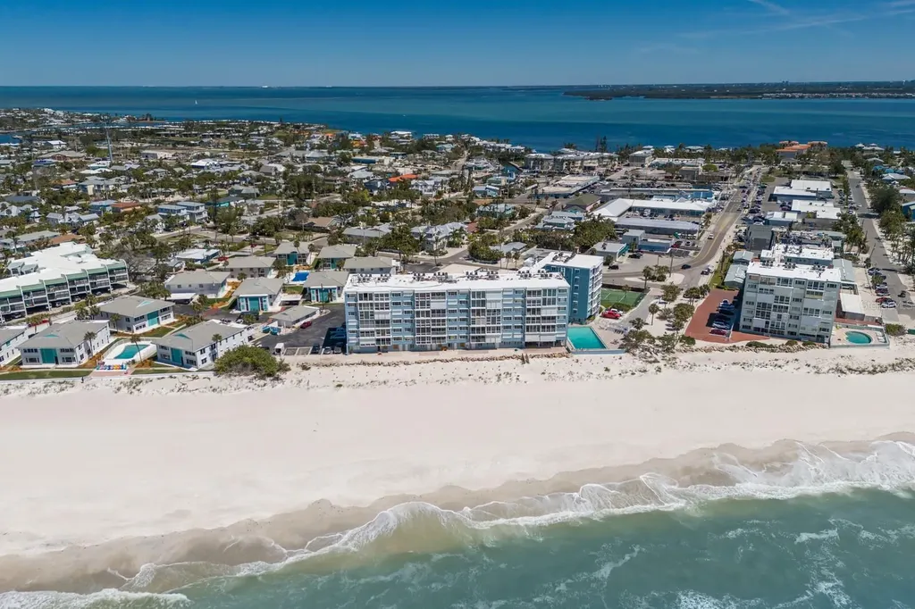 5300 Gulf Drive Holmes Beach FL 34217