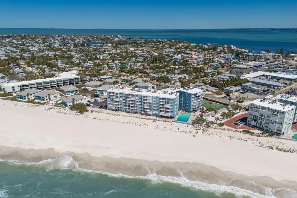 5300 Gulf Drive Holmes Beach FL 34217