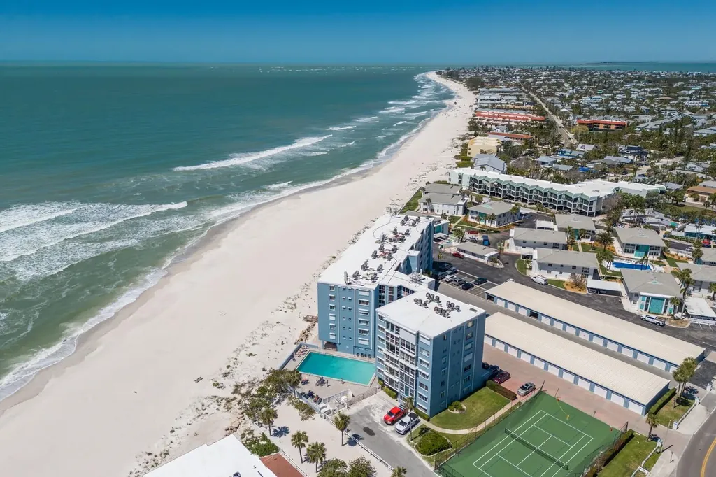 5300 Gulf Drive Holmes Beach FL 34217