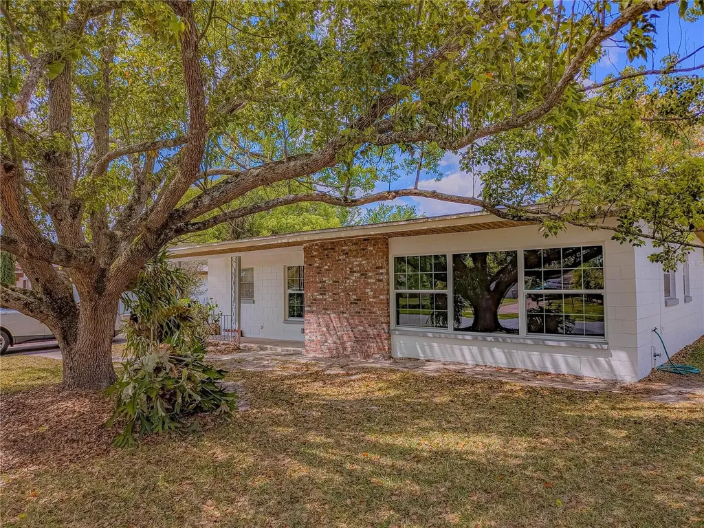 5312 Kingswood Drive Orlando FL 32810
