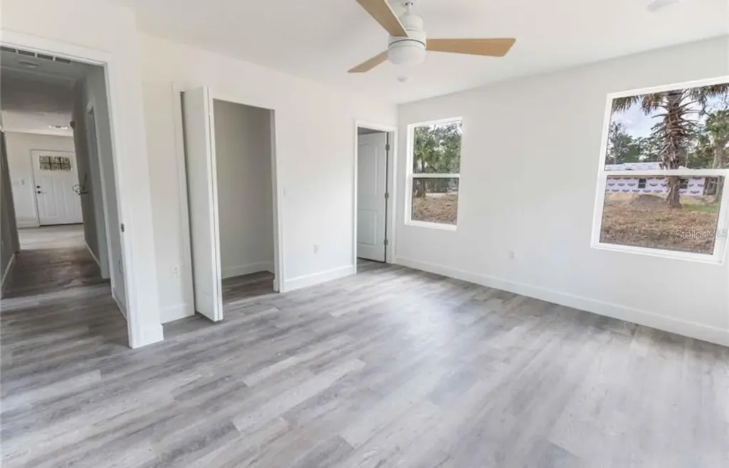 2399 Cr 423 Lake Panasoffkee FL 33538