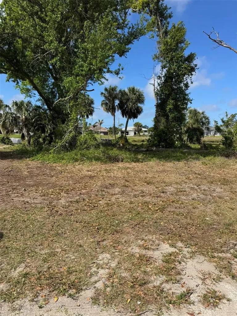 50 Pine Valley Lane Rotonda West FL 33947