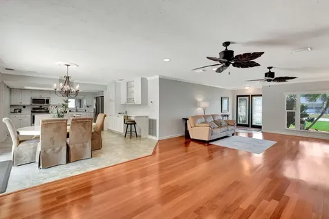 5209 26th Avenue W Bradenton FL 34209