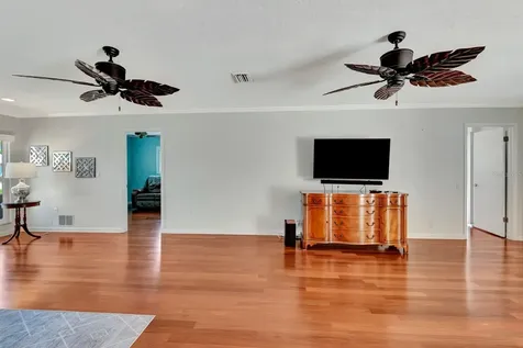 5209 26th Avenue W Bradenton FL 34209
