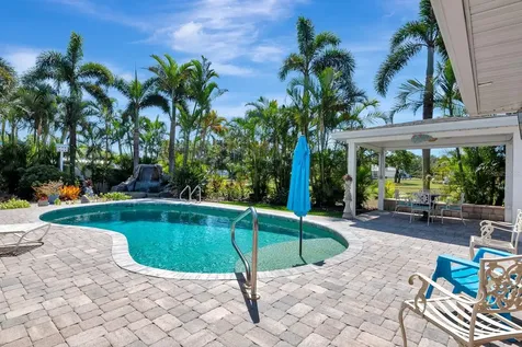 5209 26th Avenue W Bradenton FL 34209
