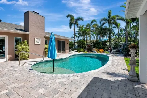 5209 26th Avenue W Bradenton FL 34209