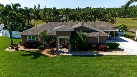 5209 26th Avenue W Bradenton FL 34209