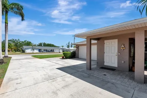 5209 26th Avenue W Bradenton FL 34209