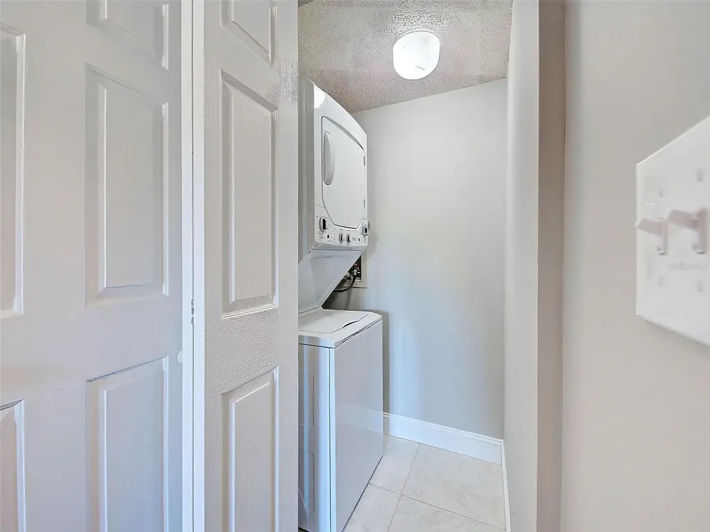429 Cerromar Lane Venice FL 34293