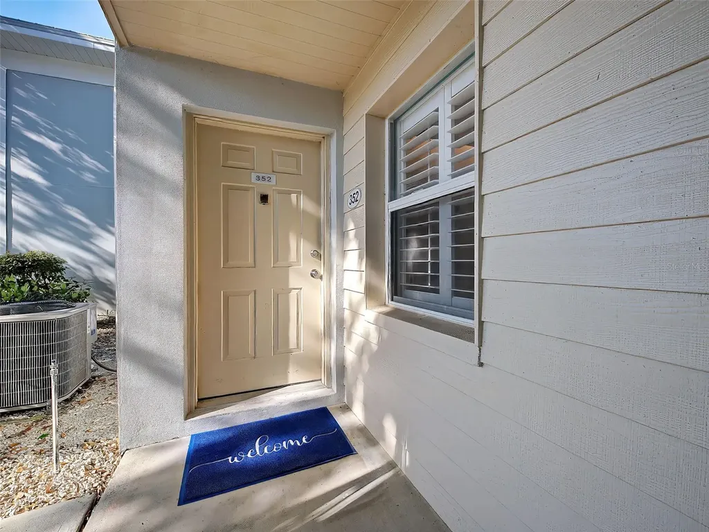 429 Cerromar Lane Venice FL 34293