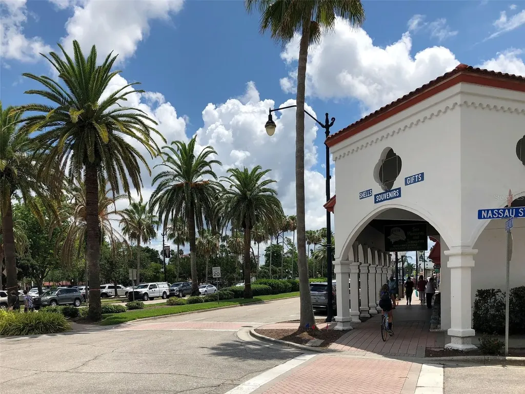429 Cerromar Lane Venice FL 34293