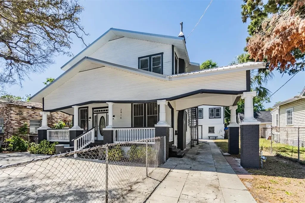 2914 N 10th Street Tampa FL 33605