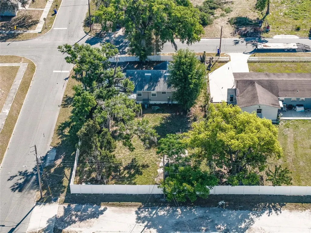 1048 Roselle Avenue Lakeland FL 33805