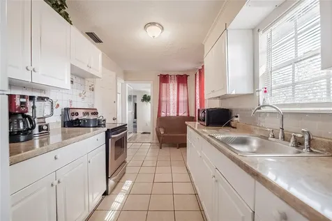 1048 Roselle Avenue Lakeland FL 33805