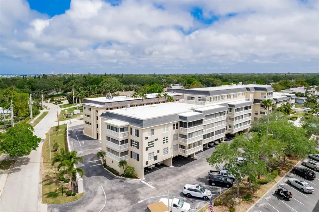 147 Bluff View Drive Belleair Bluffs FL 33770