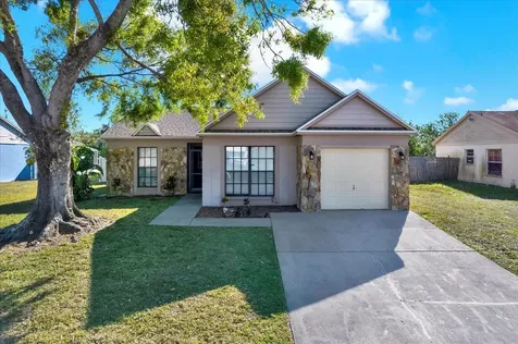 5650 25th Street Circle E Bradenton FL 34203
