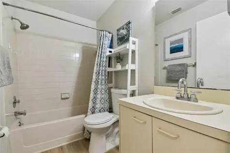 3718 59th Ave W Bradenton FL 34210