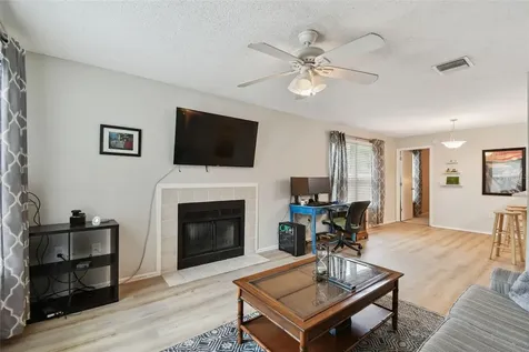 3718 59th Ave W Bradenton FL 34210