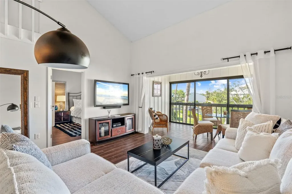 1233 Dockside Place Sarasota FL 34242