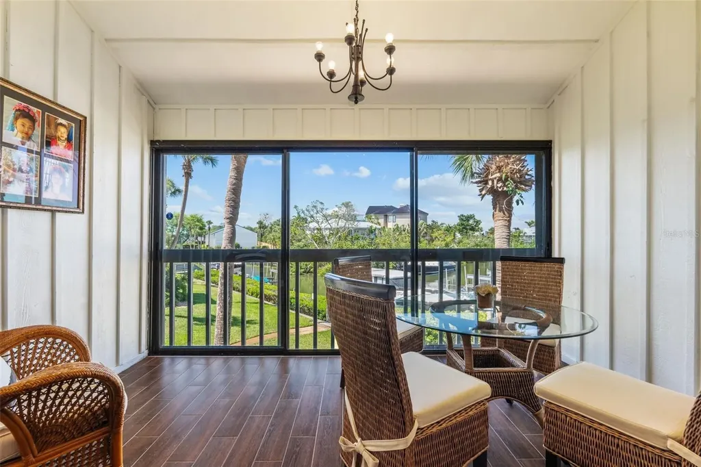 1233 Dockside Place Sarasota FL 34242