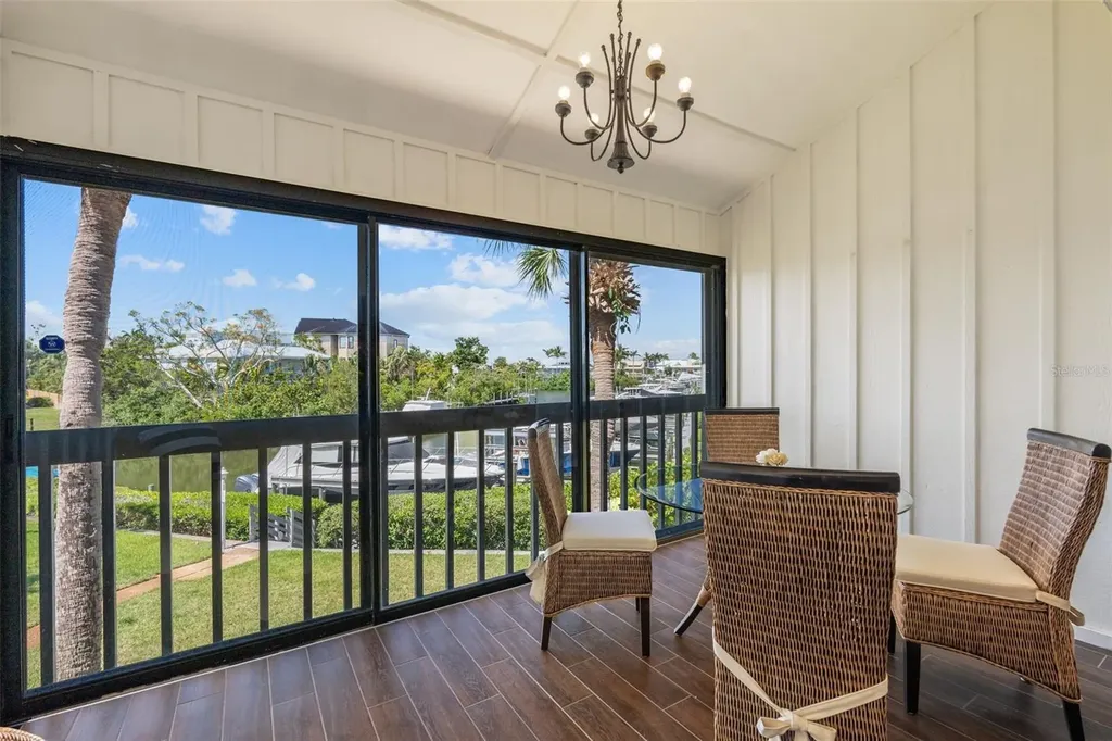 1233 Dockside Place Sarasota FL 34242