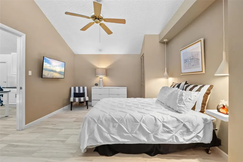 1233 Dockside Place Sarasota FL 34242