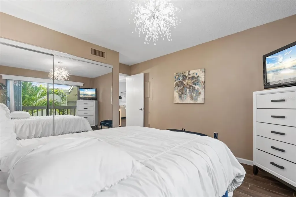 1233 Dockside Place Sarasota FL 34242