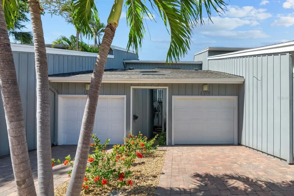 1233 Dockside Place Sarasota FL 34242