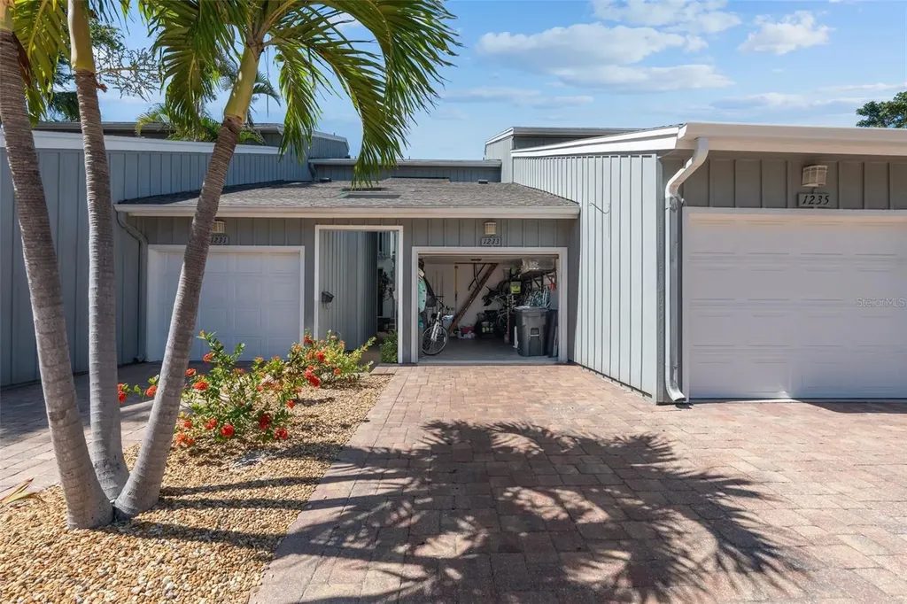 1233 Dockside Place Sarasota FL 34242