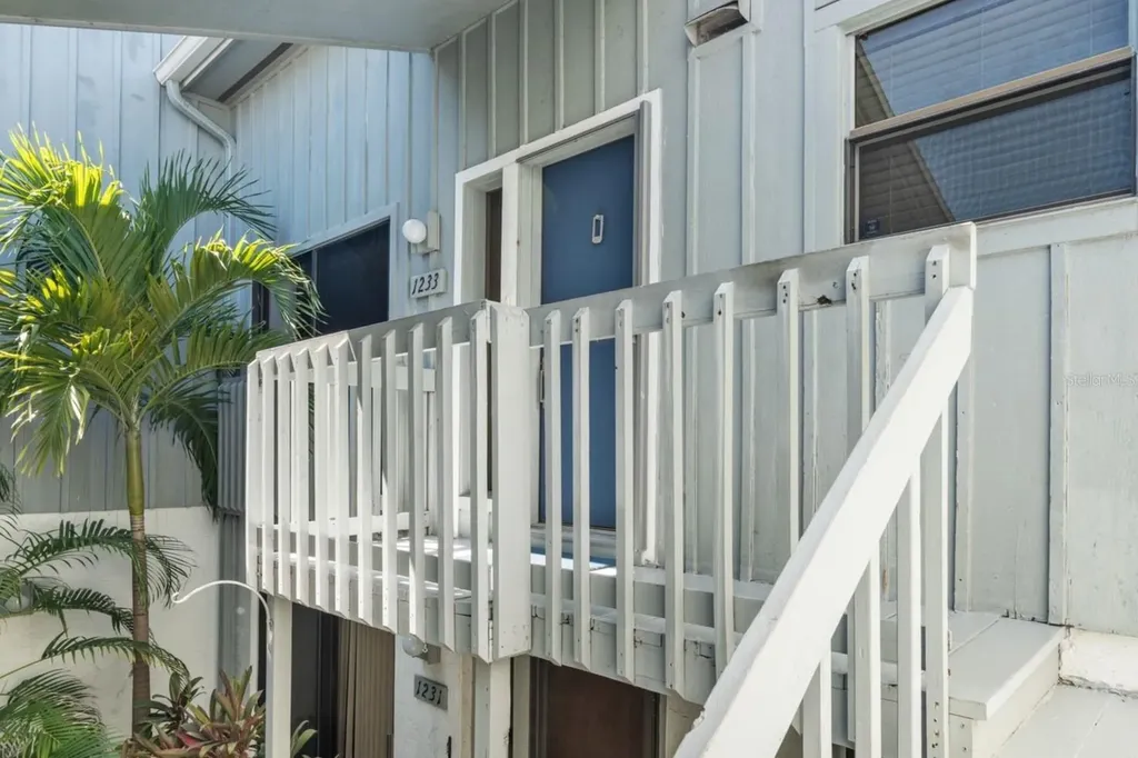 1233 Dockside Place Sarasota FL 34242
