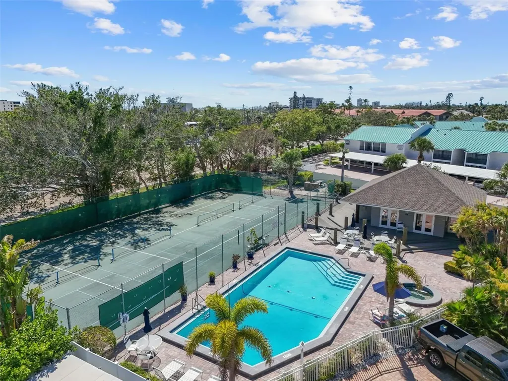 1233 Dockside Place Sarasota FL 34242