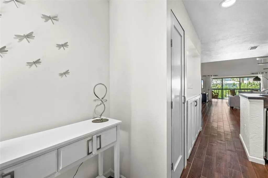 1233 Dockside Place Sarasota FL 34242