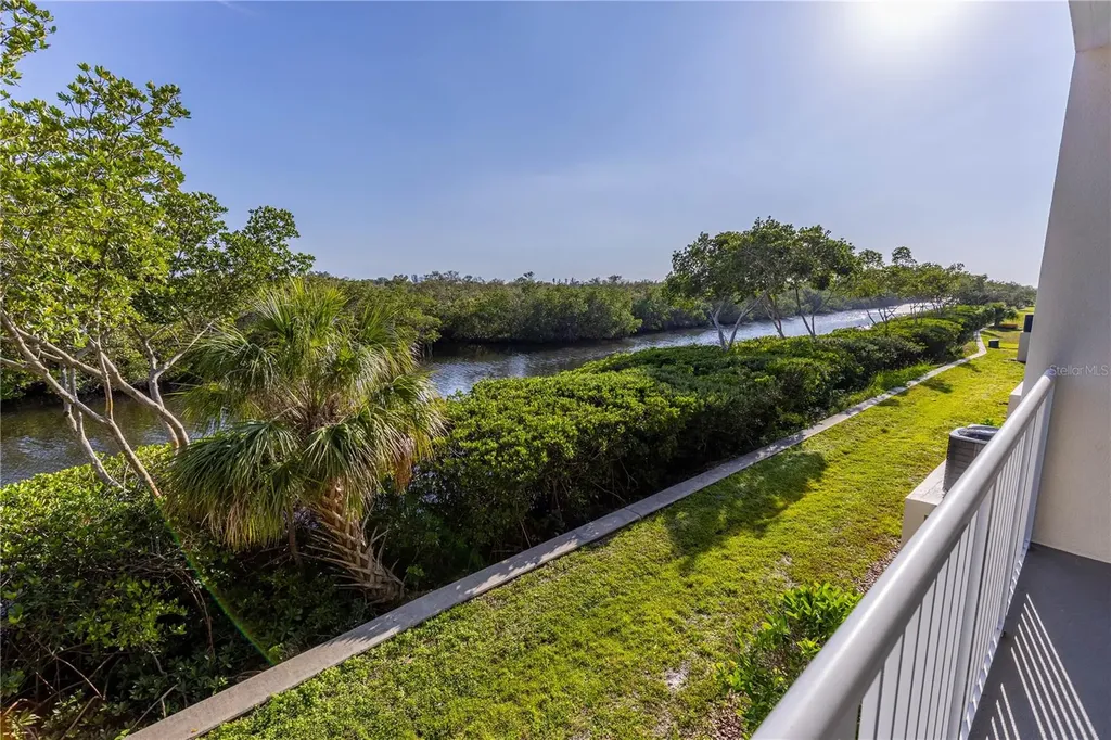 3210 Mangrove Point Drive Ruskin FL 33570