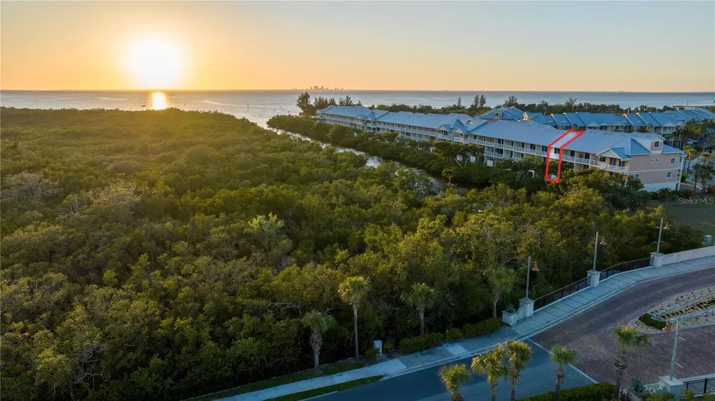 3210 Mangrove Point Drive Ruskin FL 33570