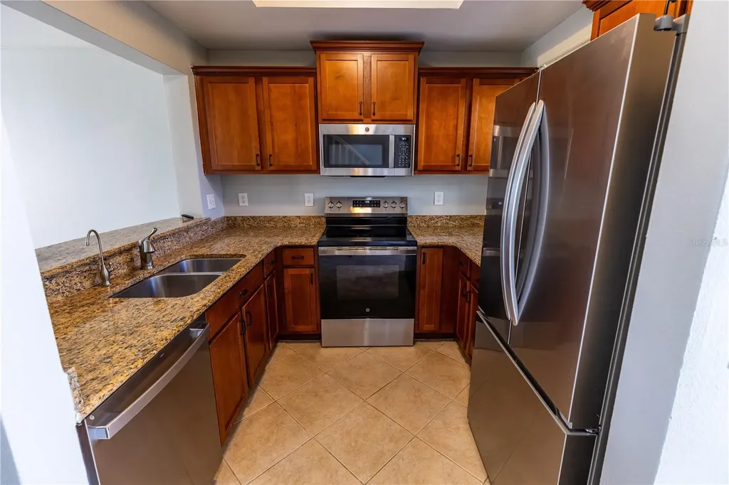 3210 Mangrove Point Drive Ruskin FL 33570