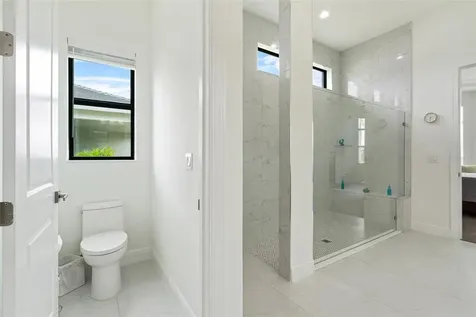 4711 Cedron Court Sarasota FL 34240