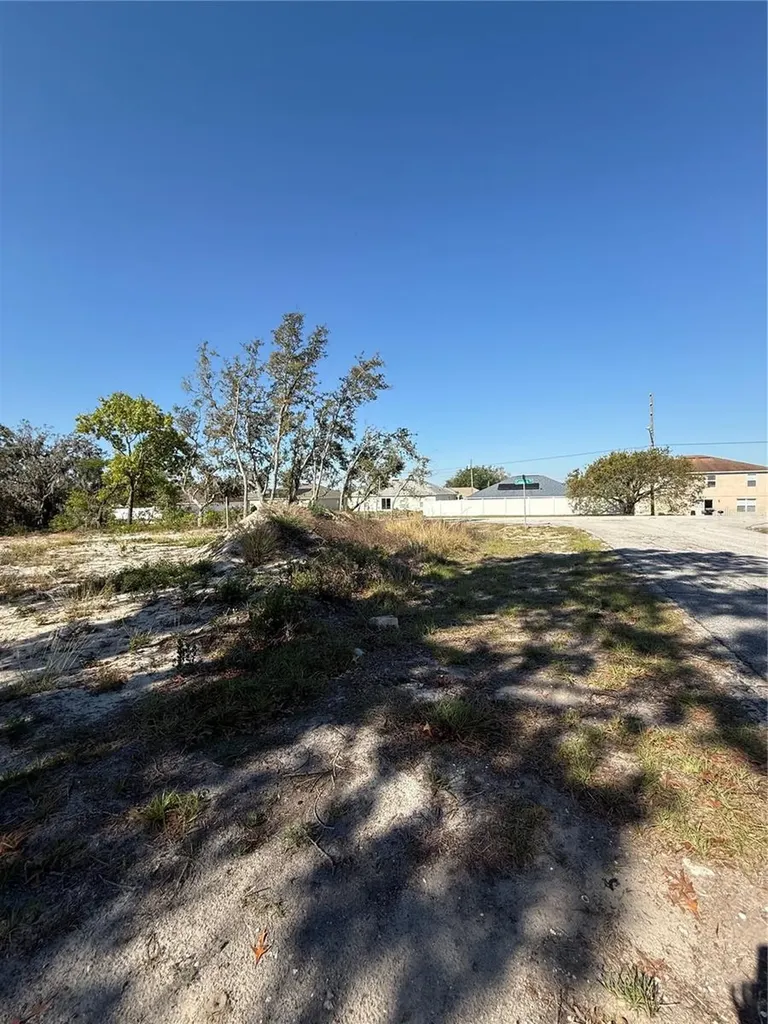 449 Naples Court Kissimmee FL 34759