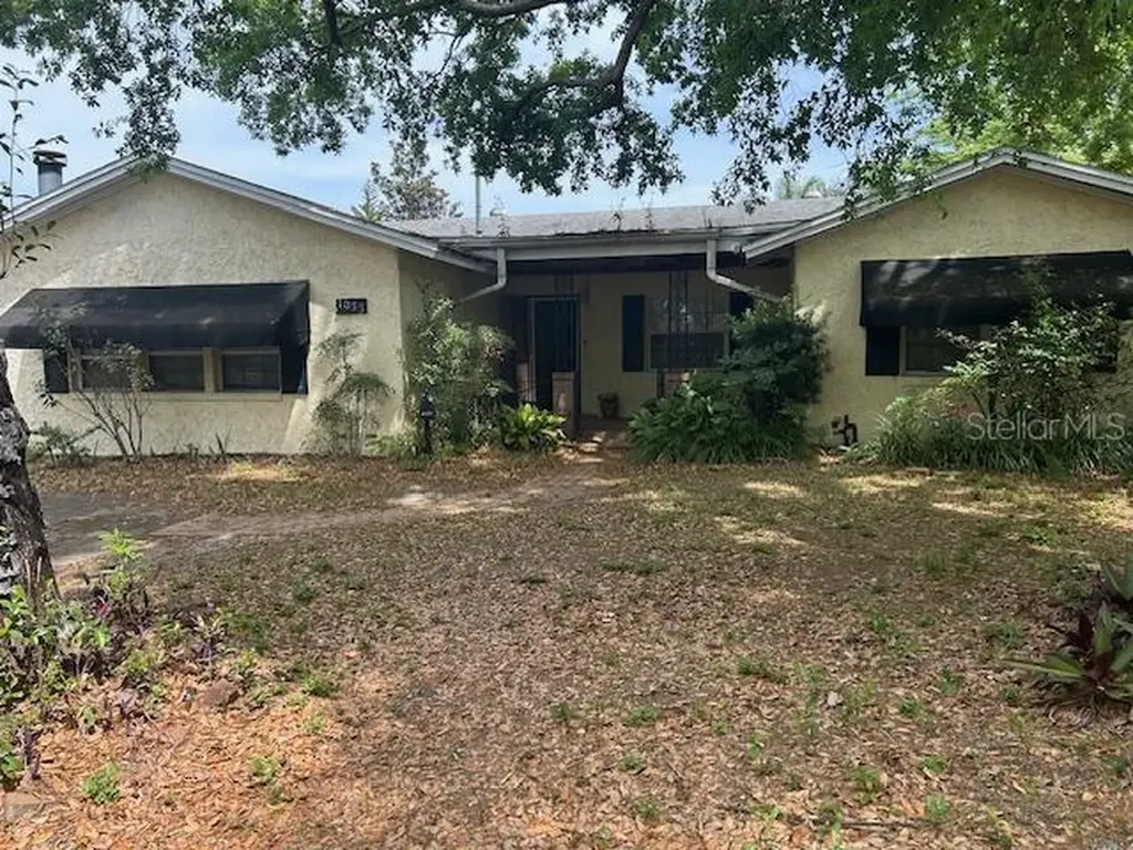 1033 Crystal Bowl Circle Casselberry FL 32707