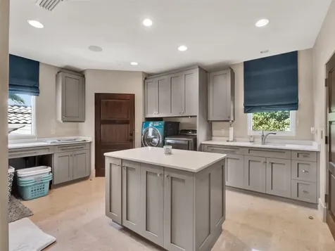 6137 Grosvenor Shore Drive Windermere FL 34786