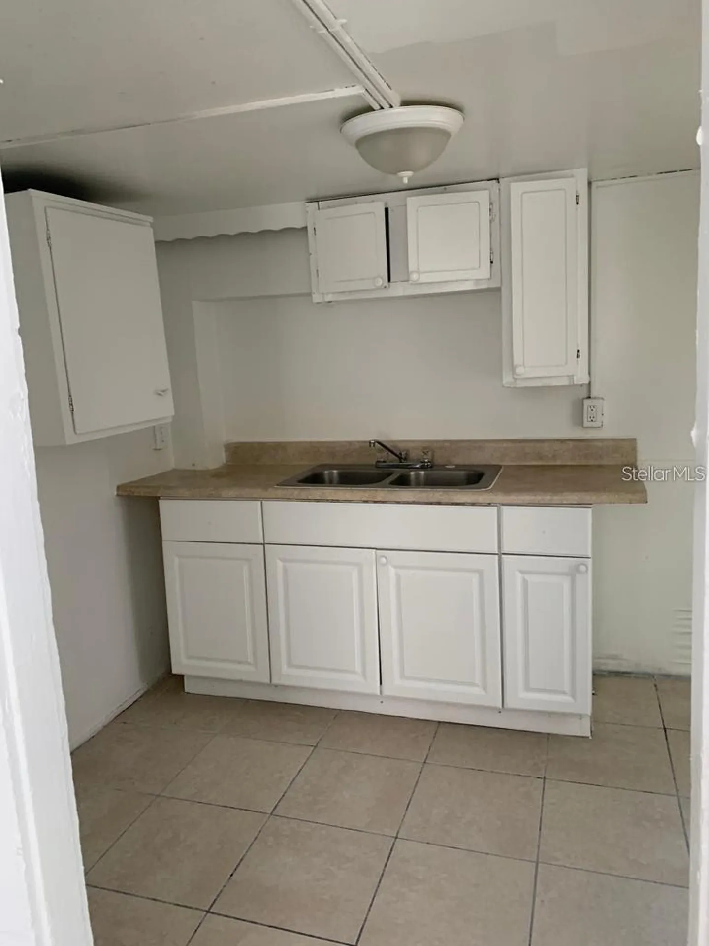 944 15th Avenue S St Petersburg FL 33705