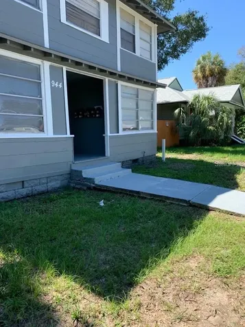 944 15th Avenue S St Petersburg FL 33705