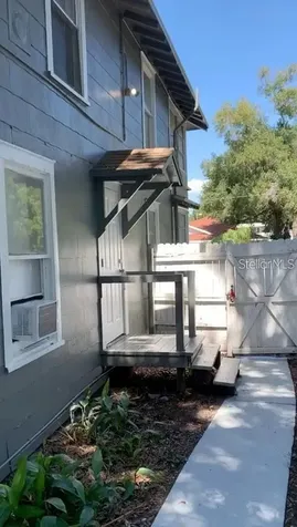 944 15th Avenue S St Petersburg FL 33705