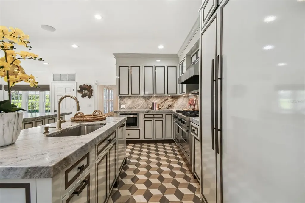 3313 W Mullen Avenue Tampa FL 33609