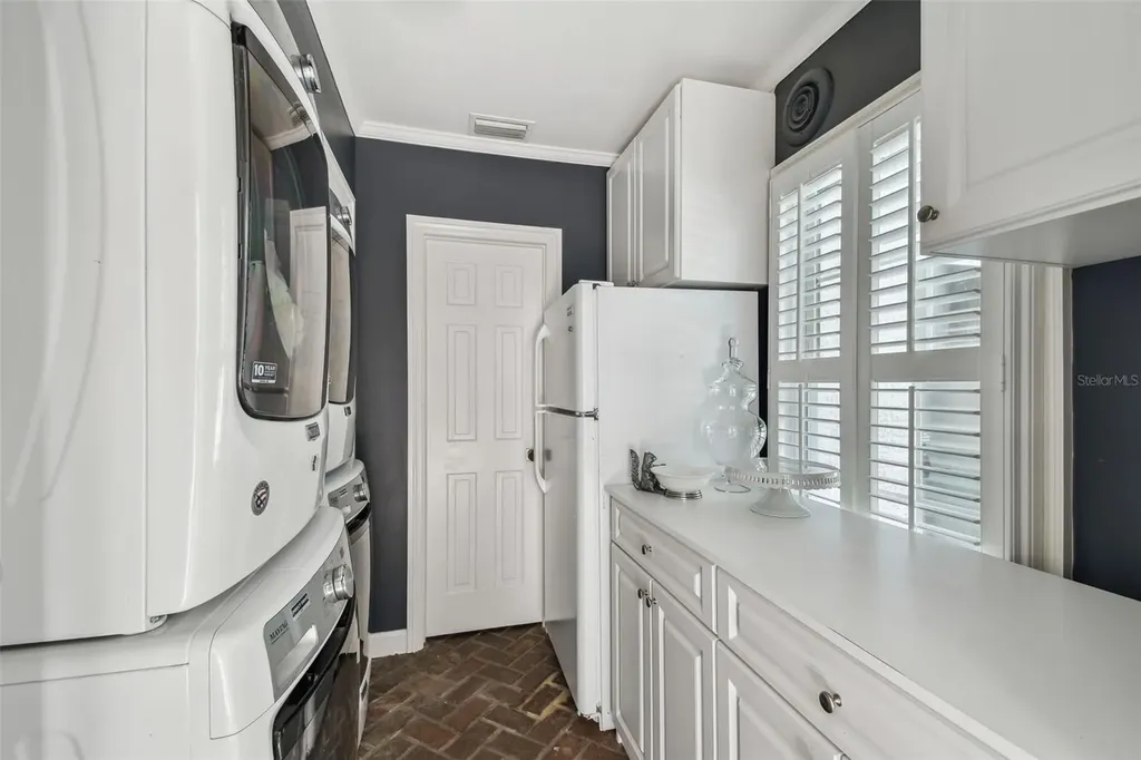 3313 W Mullen Avenue Tampa FL 33609